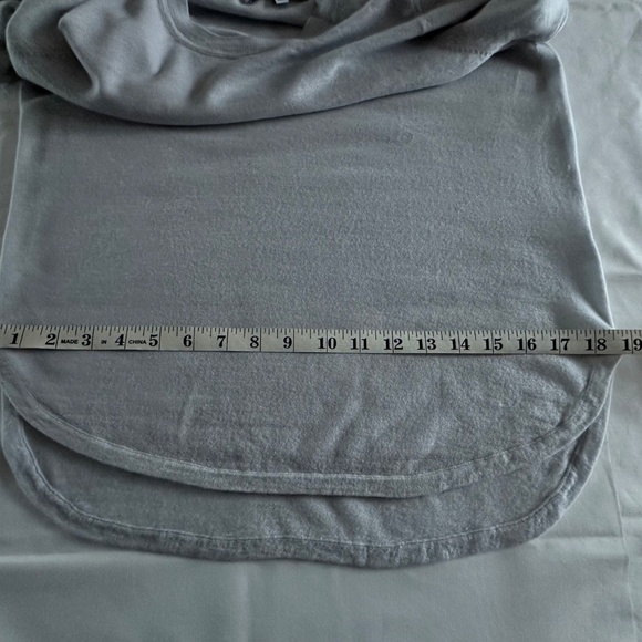 The Cashmere Project Women's Grey Sweater‎ - Size M. - Picture 10 of 12